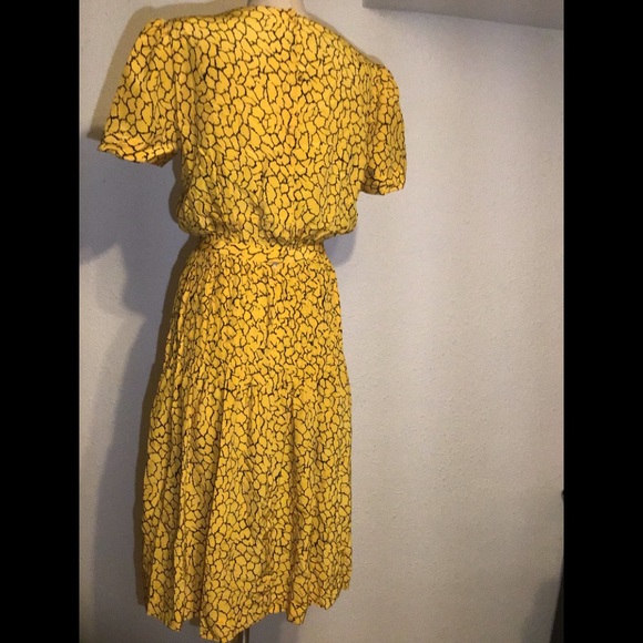 Carolyne Barton vintage yellow/black silk dress size 8 - Picture 2 of 16